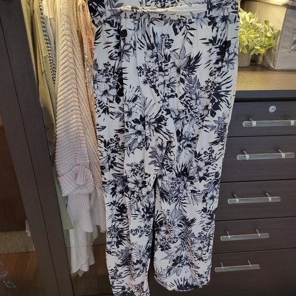 Sound Style Linen Vacation Pants - Picture 6 of 6